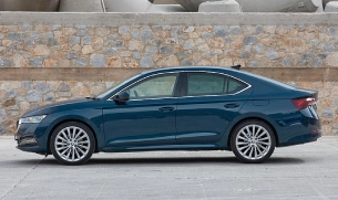 Автомобили лифтбеки в Костроме